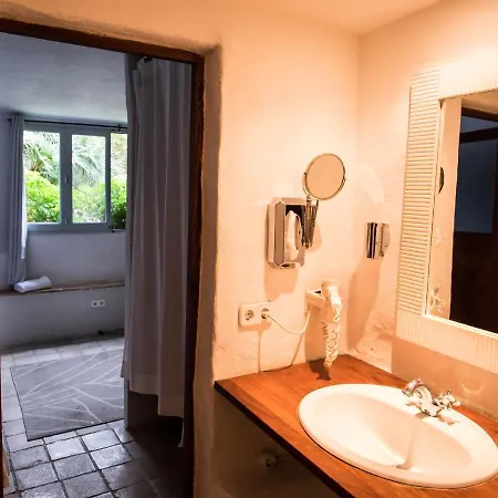 S'hostal D'esporles 호스텔 에스포를레스