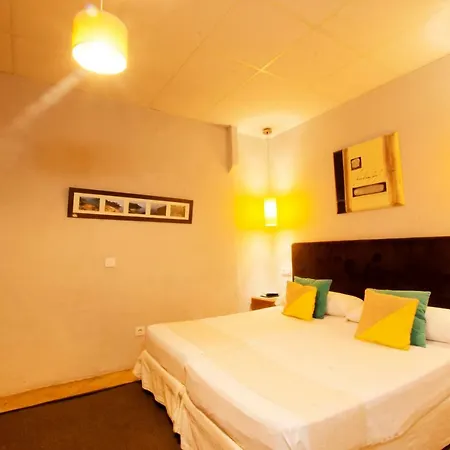 호스텔 S'hostal D'esporles